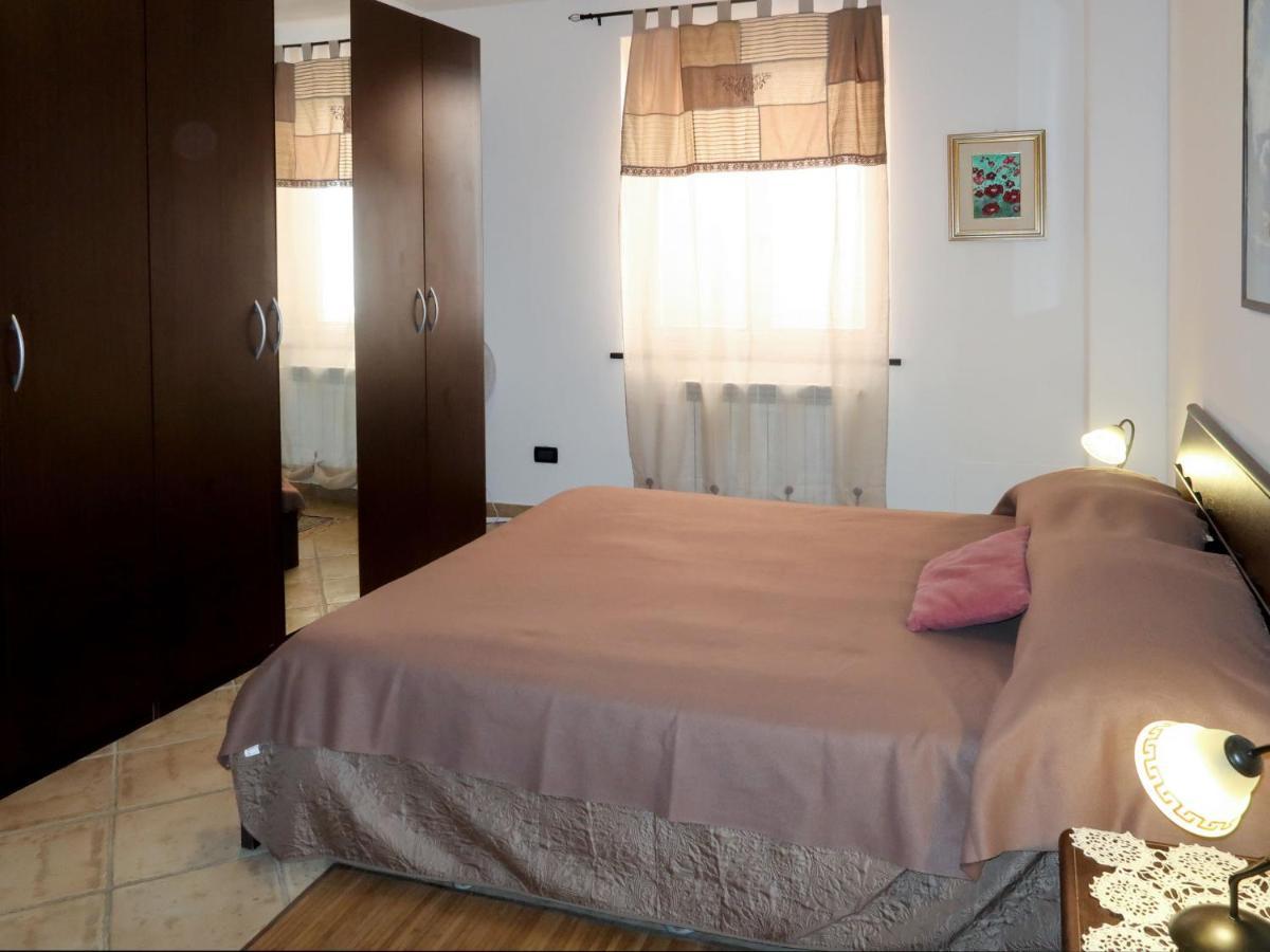 Apartment Samuele By Interhome Civezza Exterior foto